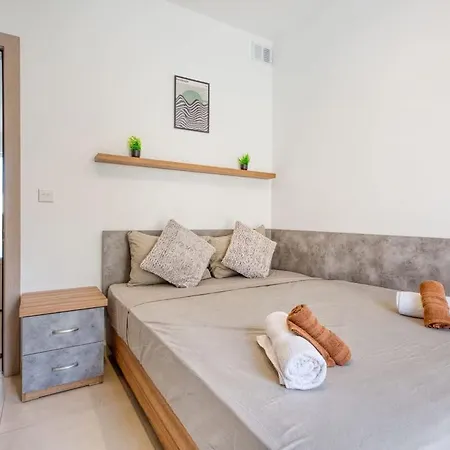 Cozy 2bed In Ta' Xbiex Close To Sea * Santa Vennera