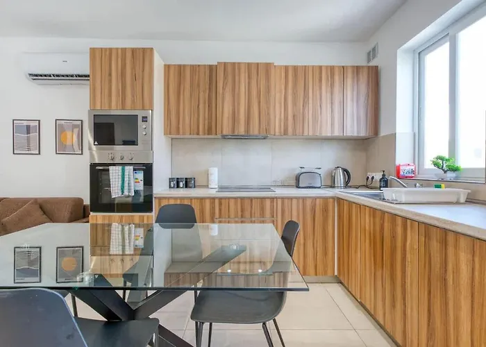 Cozy 2bed In Ta' Xbiex Close To Sea Lejlighed