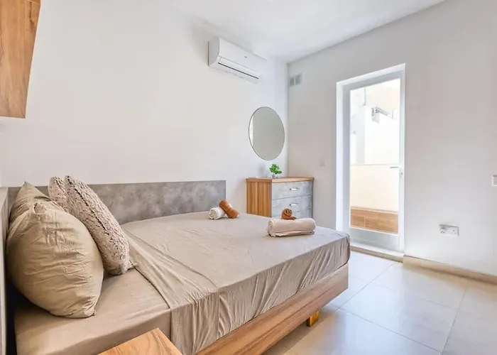 Cozy 2bed In Ta' Xbiex Close To Sea Apartamento Santa Vennera