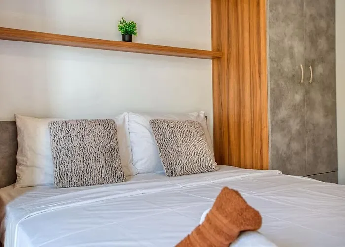 Cozy 2bed In Ta' Xbiex Close To Sea *