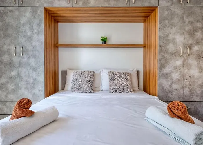 Cozy 2bed In Ta' Xbiex Close To Sea * Santa Vennera