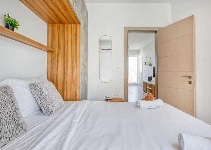 Apartamento Cozy 2bed In Ta' Xbiex Close To Sea *